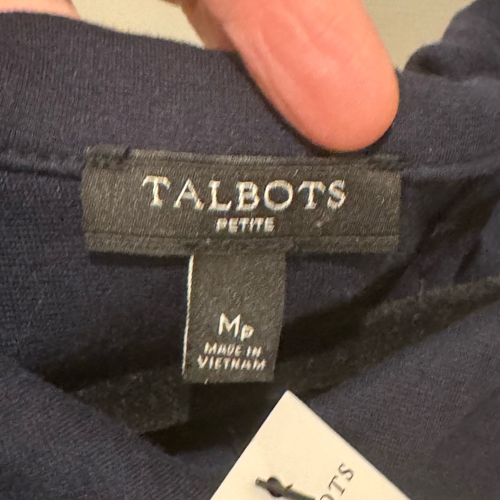Talbots Top size medium petite - Picture 3 of 3